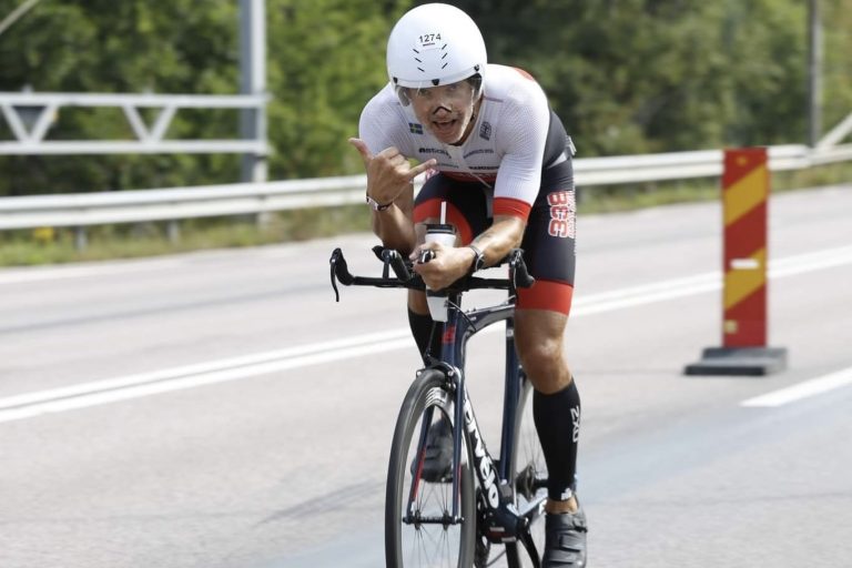 upptäck spänningen i långdistanslöpning och cykeltävling i ujimqin – en unik utmaning för uthållighet och snabbhet i hjärtat av mongoliet.