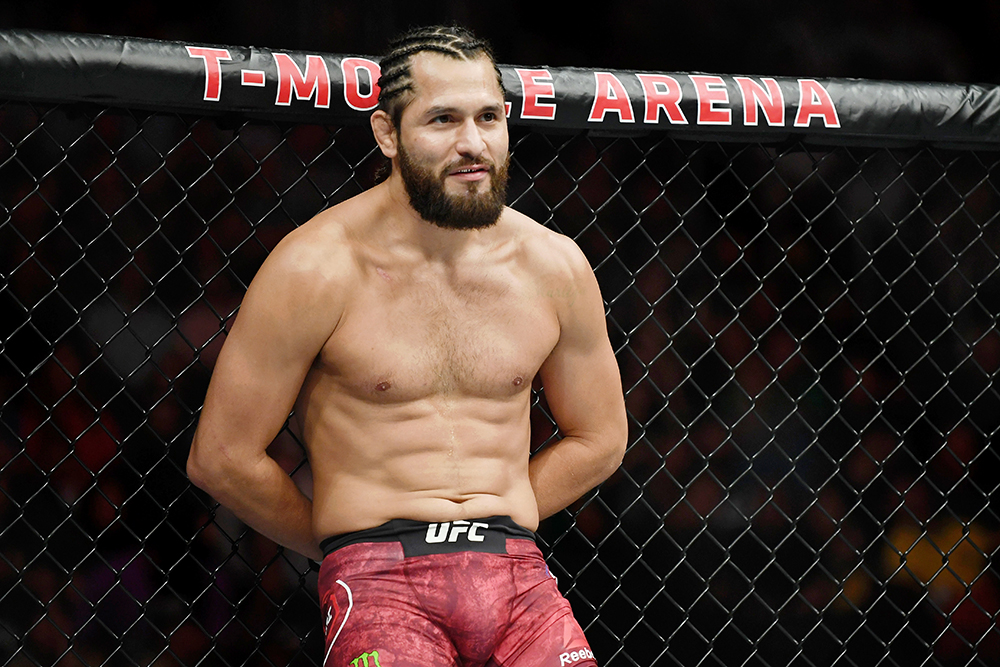 masvidal lanserar en tungvikts-turnering i bare-knuckle mma med 500 000 dollar i prispengar, vilket lovar intensiva matcher och stora belöningar för toppfajterna.