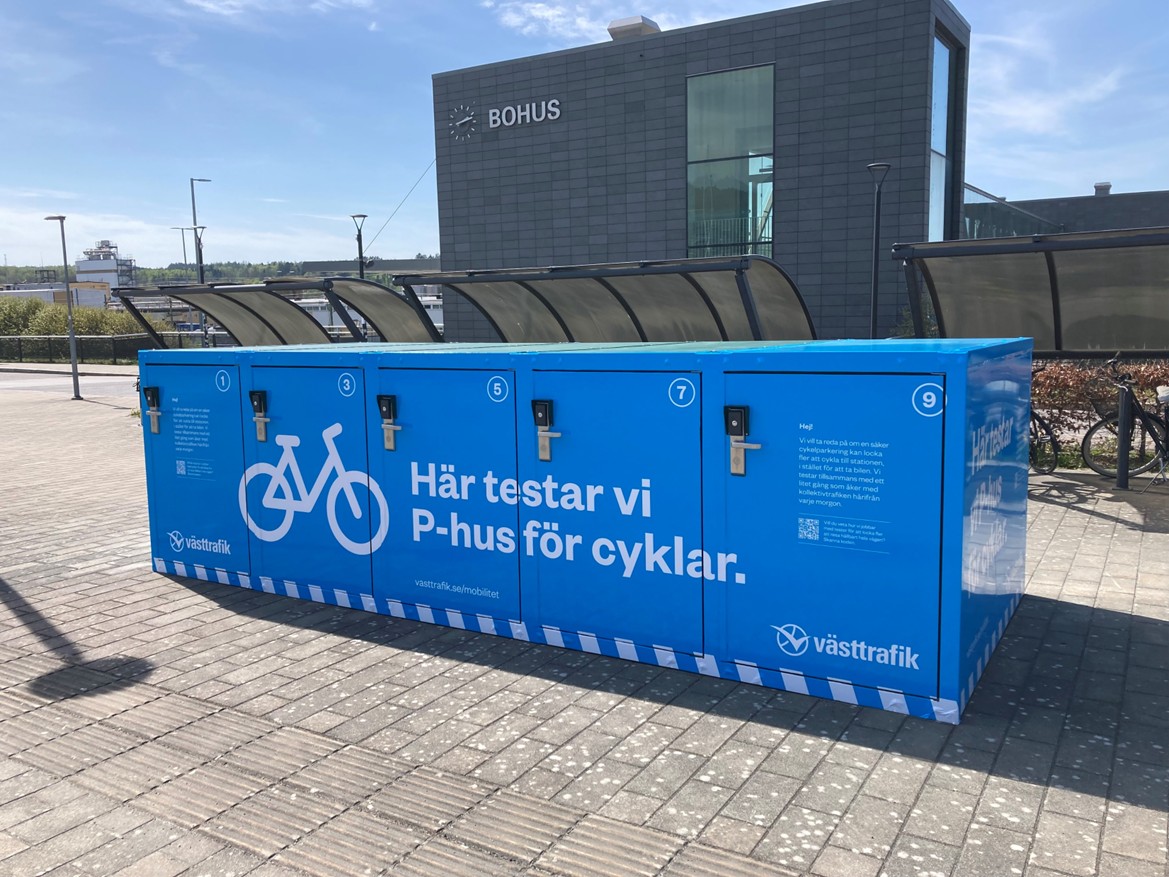 delta i den virtuella cykeltävlingen p2tel i östra jakarta och upplev spänningen från cykling på distans med deltagare från hela världen.